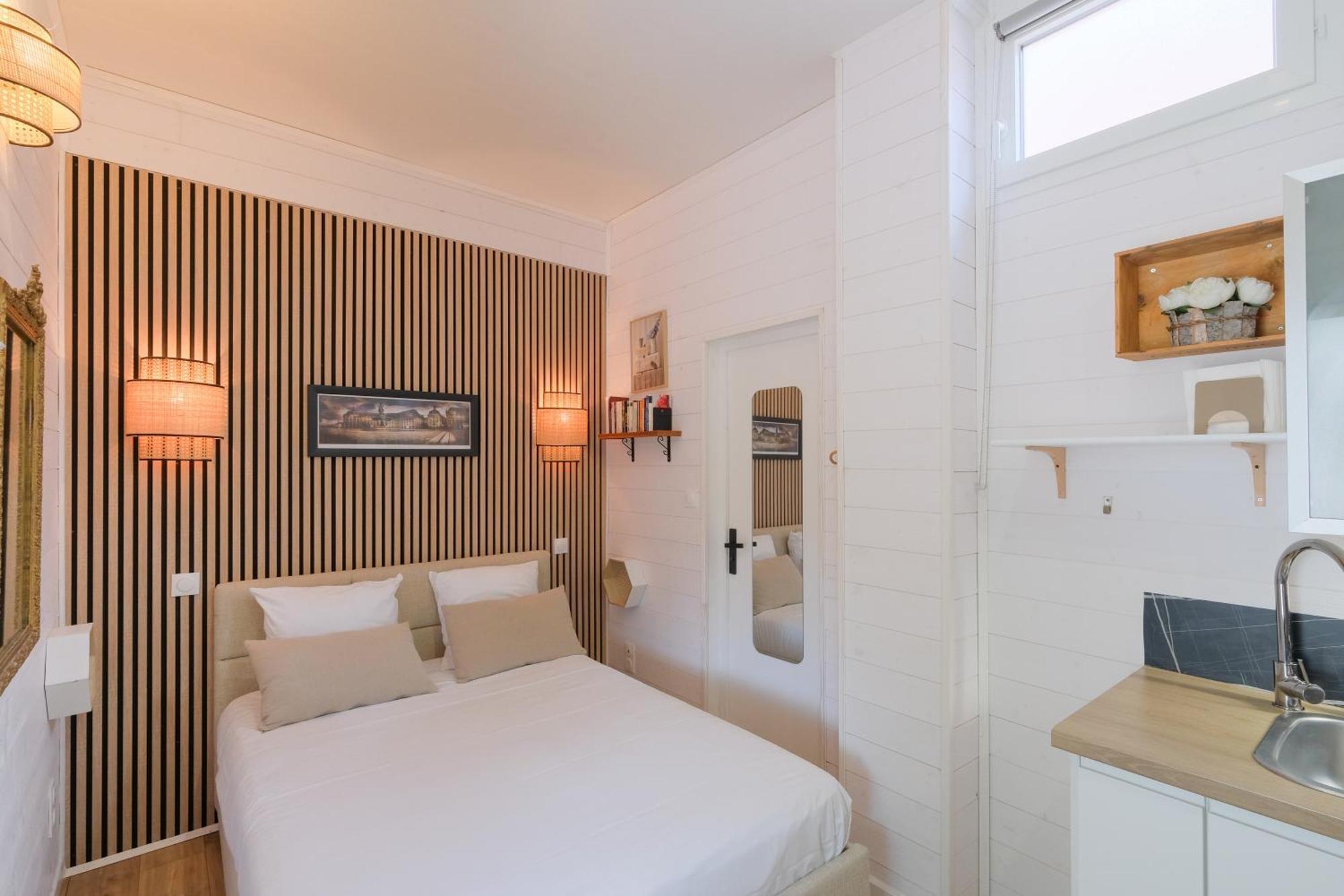 Les Suites D'Alienor, Suite Jasmin Pessac Bagian luar foto